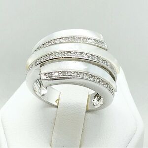 Elegant 18K White Gold Filled Size 6 Women's Ring